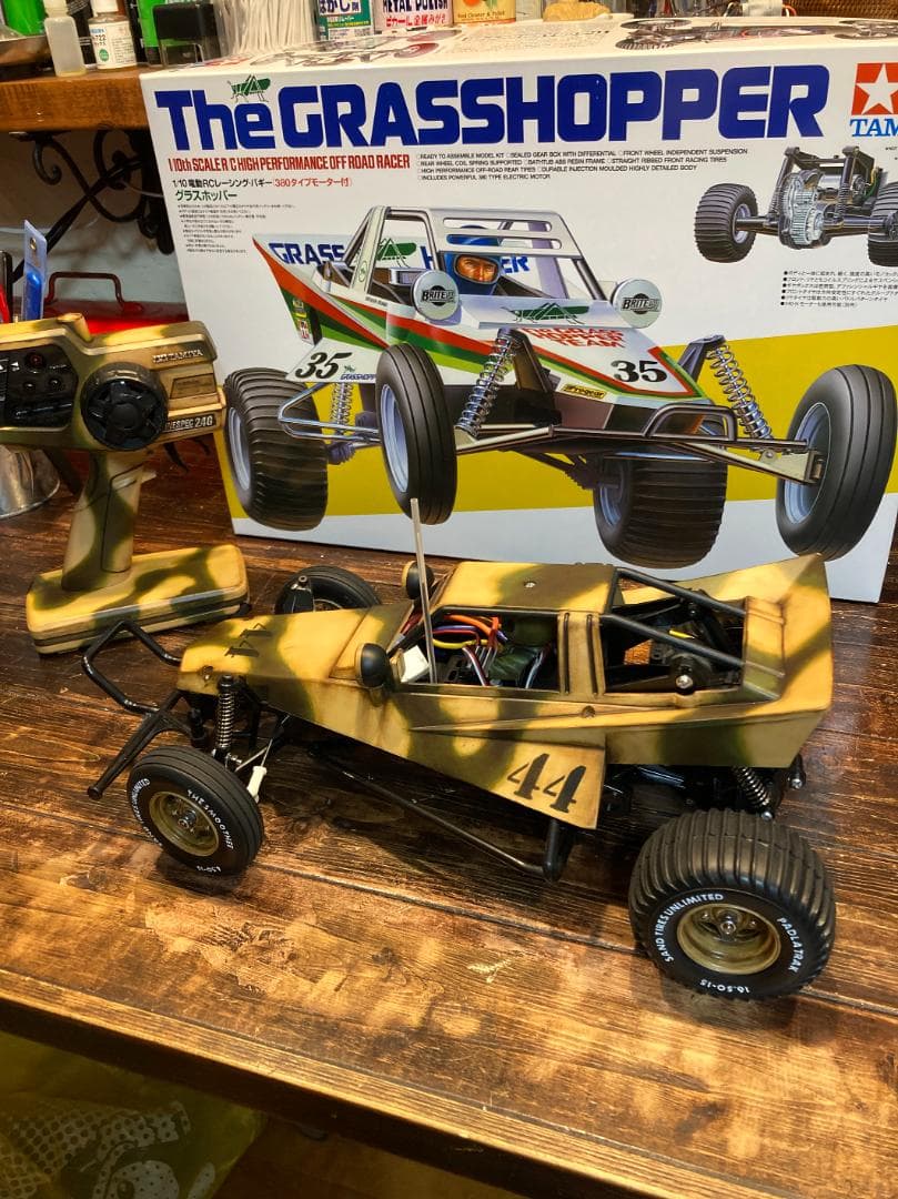 タミヤ　グラスホッパー　迷彩カスタムペイント　電動RCドライブセット付