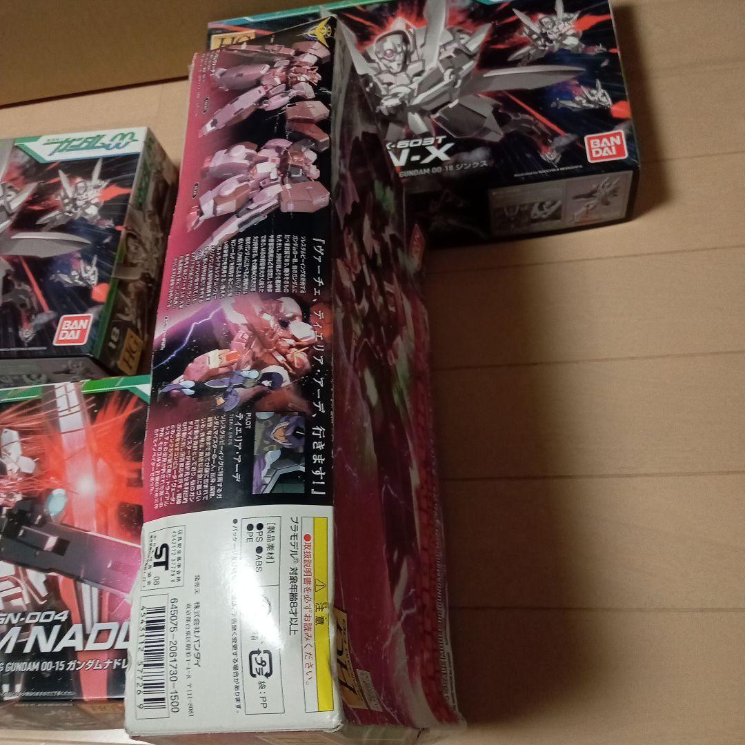 と*げ様 ガンプラ　ガンダムOO ヴァーチェ　ナドレ　ジンクス　まとめ売り