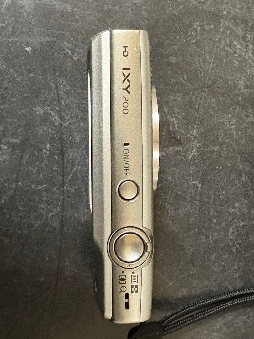 Canon IXY200 シルバー コンパクトデジタルカメラ