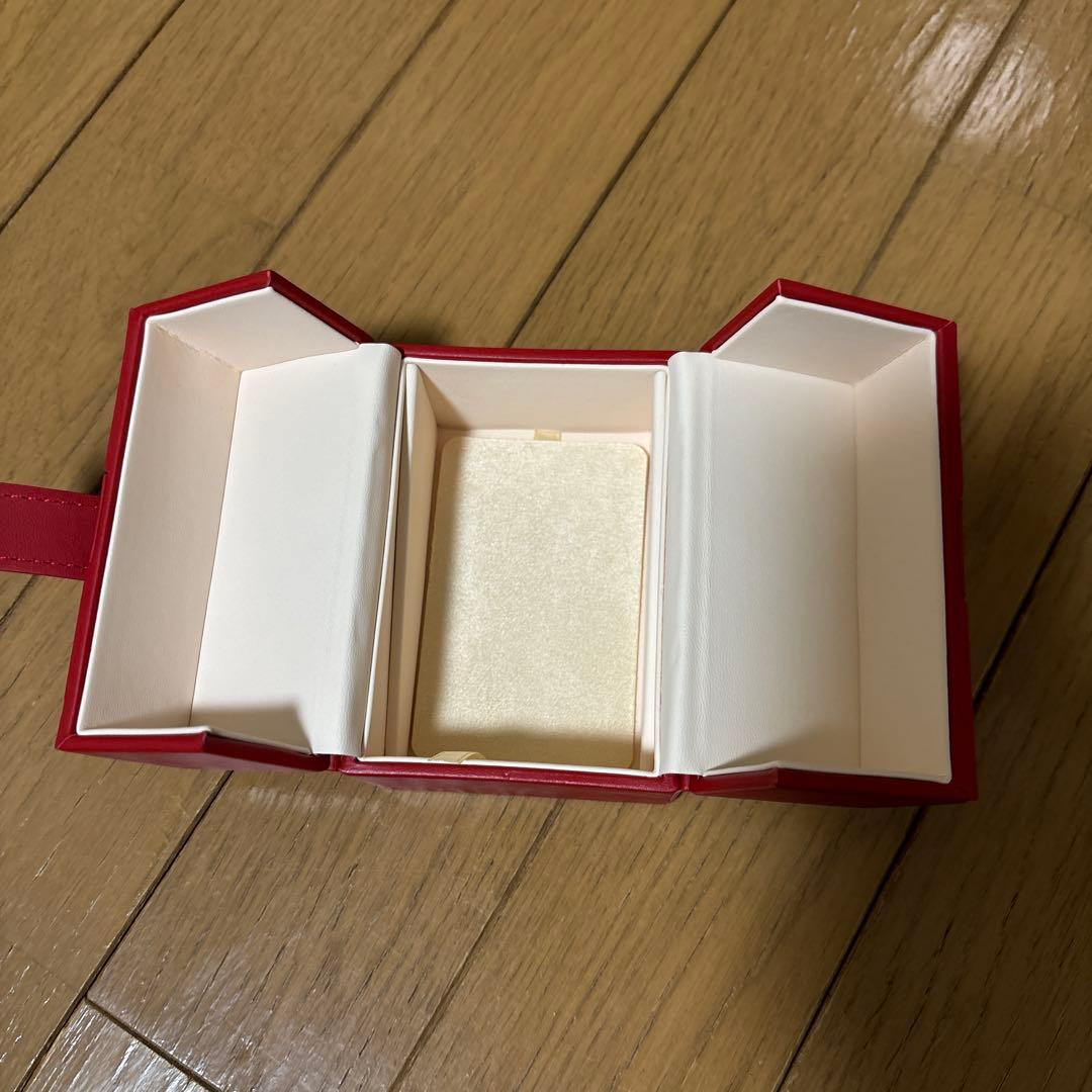 OMEGA純正レザー風 赤 ギフト箱