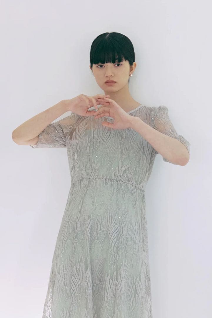 【新品即発送】kaeneスパンコールアネモネドレス