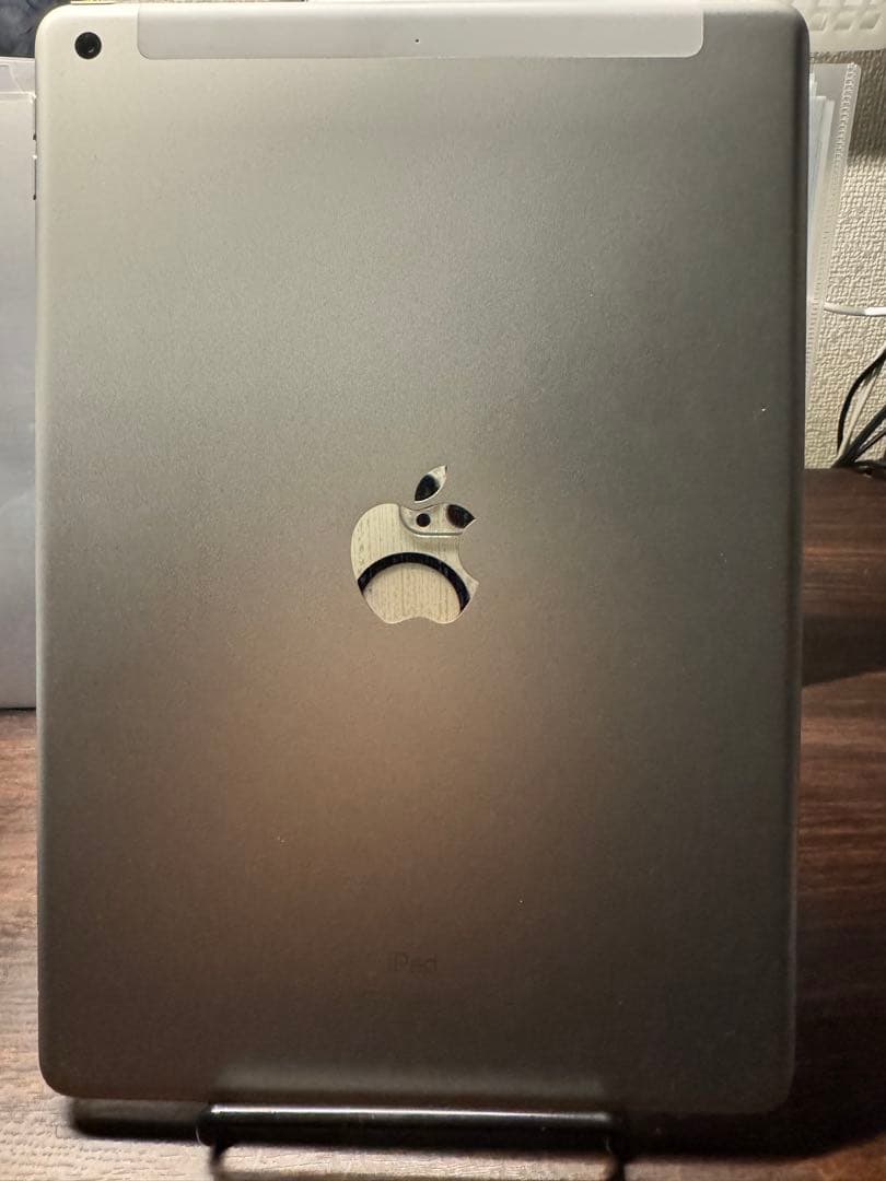 美品iPad (第7世代) セルラーモデル 　128GB スペースグレー