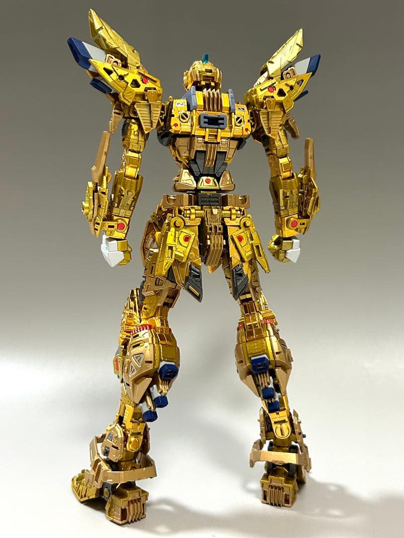 ガンプラ完成品　MGEXストライクフリーダムガンダム＆光の翼セット