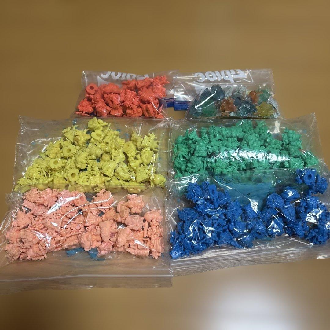 ガンダム　消しゴム(約190体)まとめ売り