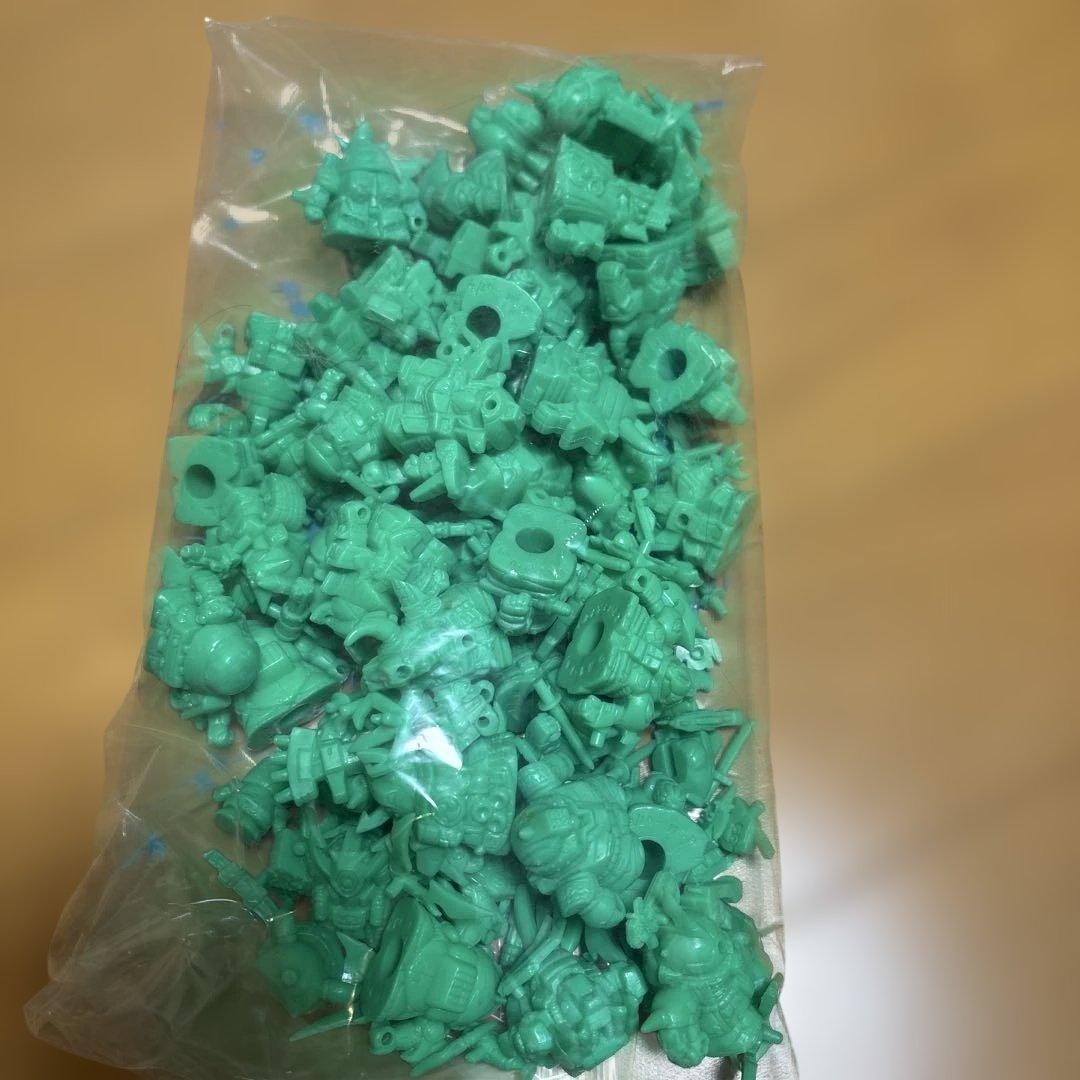 ガンダム　消しゴム(約190体)まとめ売り