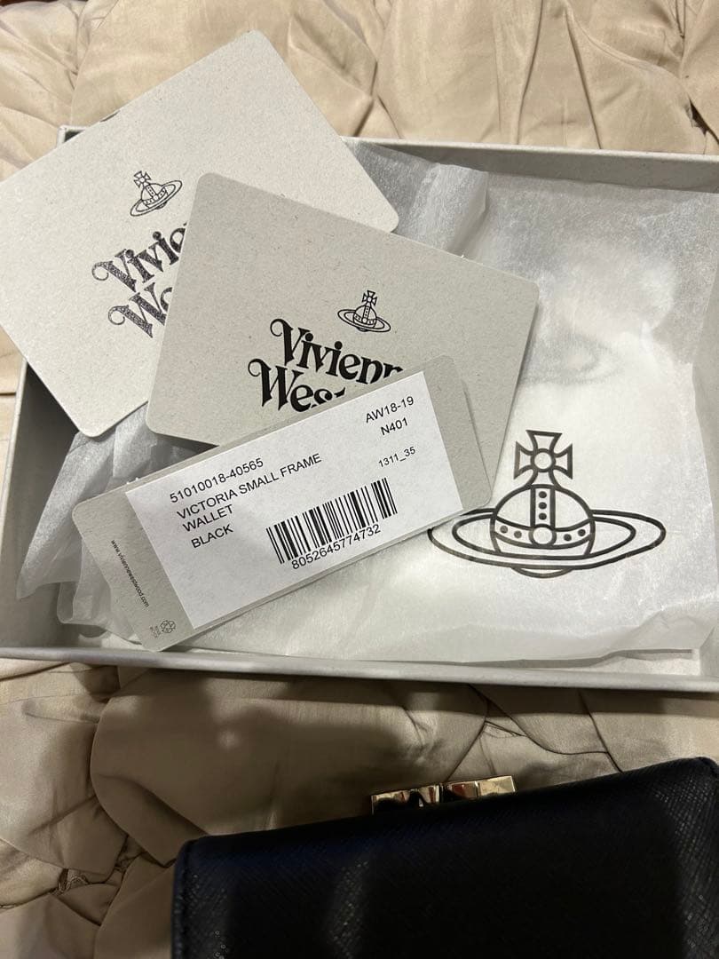 ヴィヴィアン ウエストウッド　三つ折り財布