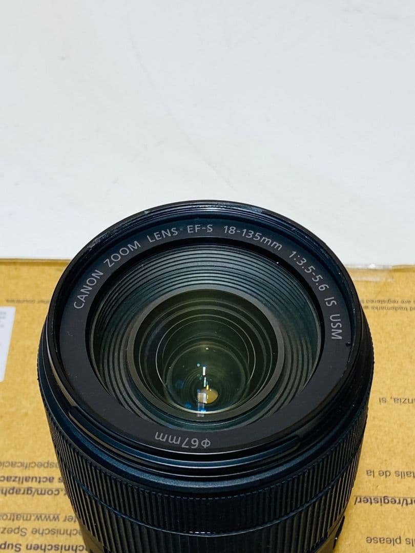 Canon EF-S 18-135mm 1:3.5-5.6 IS USMレンズ