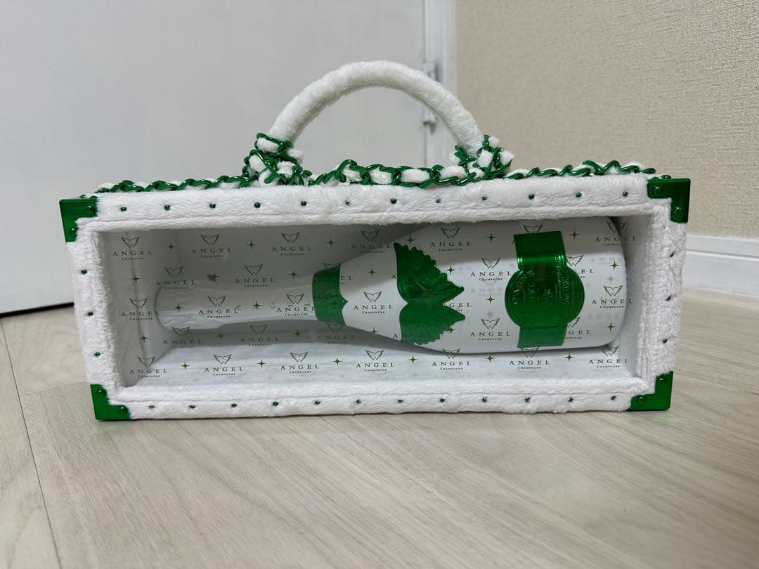 新品　正規品　エンジェル　ホリデー　グリーン ファー