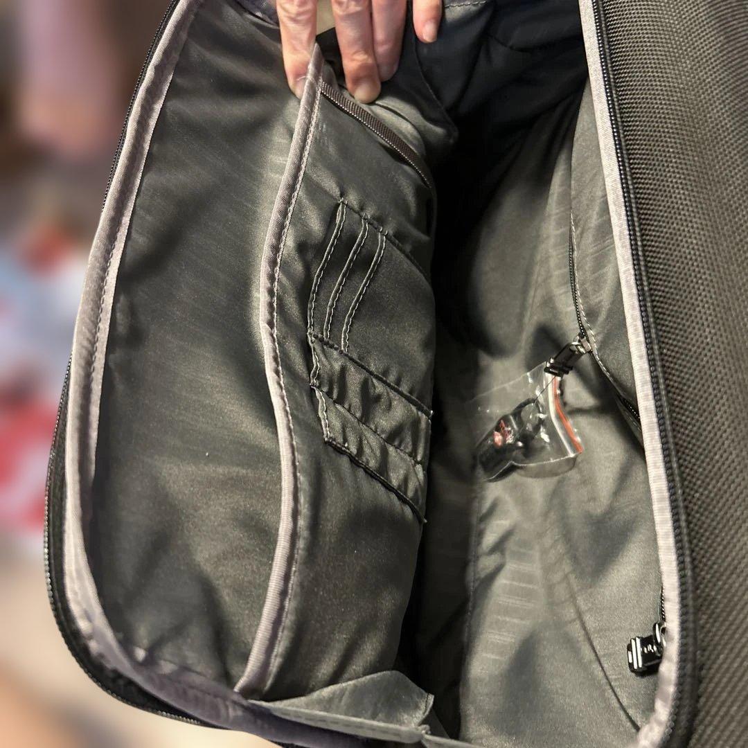 トュミ　コンパクト・4ウィール・ブリーフ