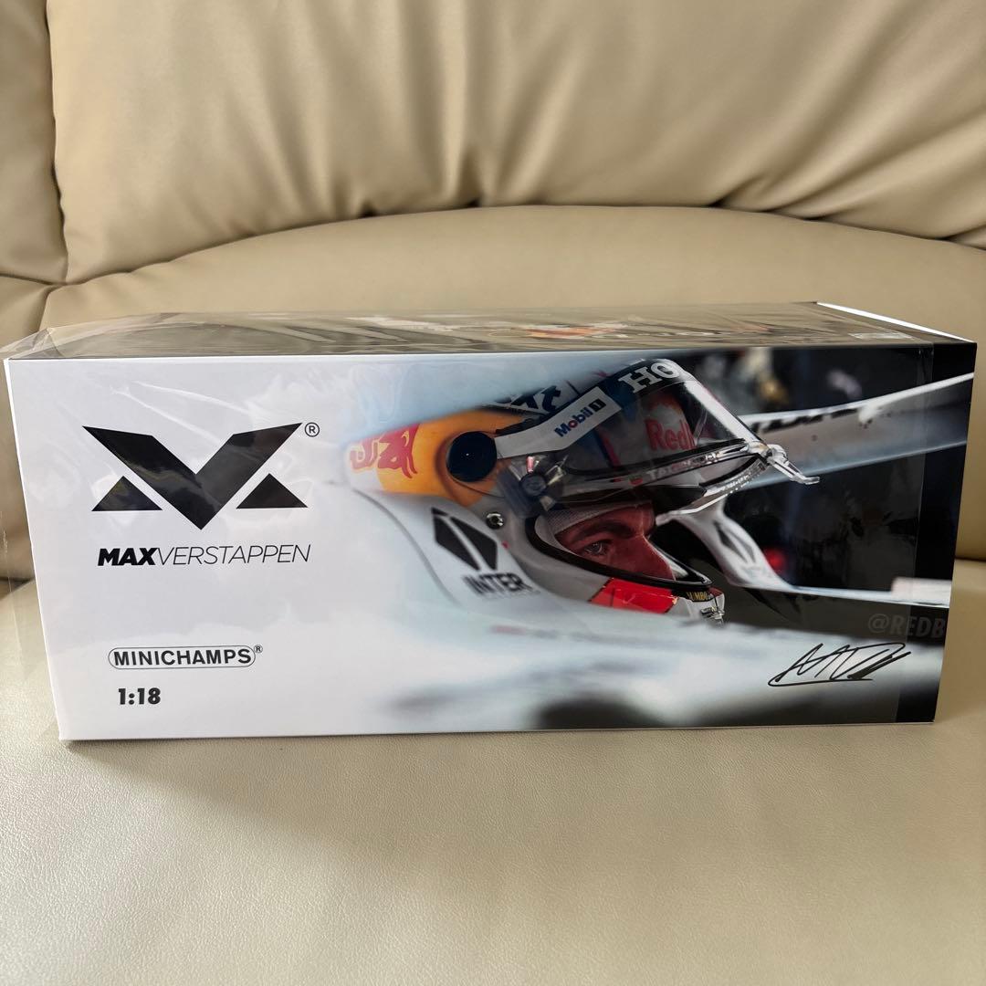 1/18ミニチャンプス レッドブルRB16B M.フェルスタッペン