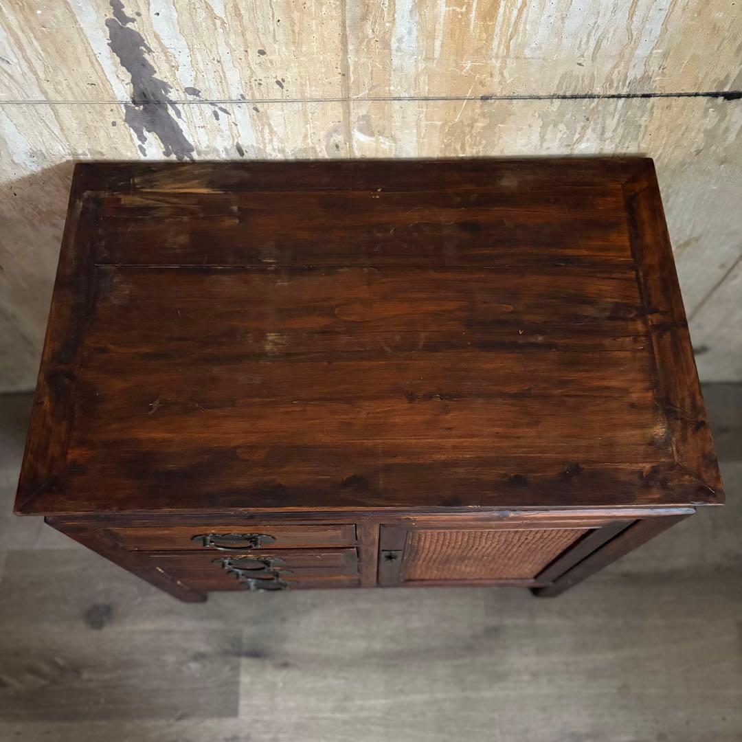 ヴィンテージ　キャビネット　サイドボード　シーシャムウッド　アジアンスタイル