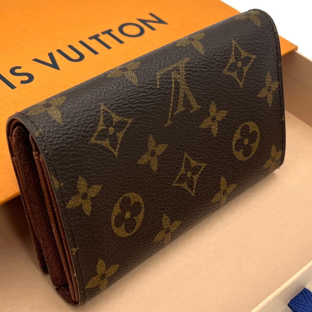 【極美品】ルイヴィトン モノグラム トレゾール 二つ折り財レディース 新型