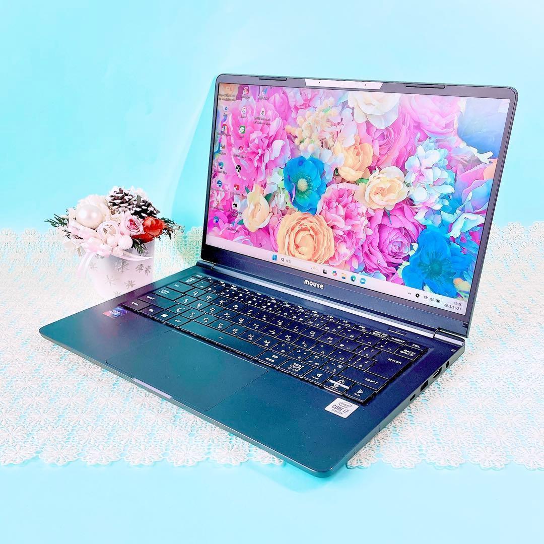 第10世代Corei7✨️16GB✨️小型軽量！Win11黒ノートパソコンSSD薄型