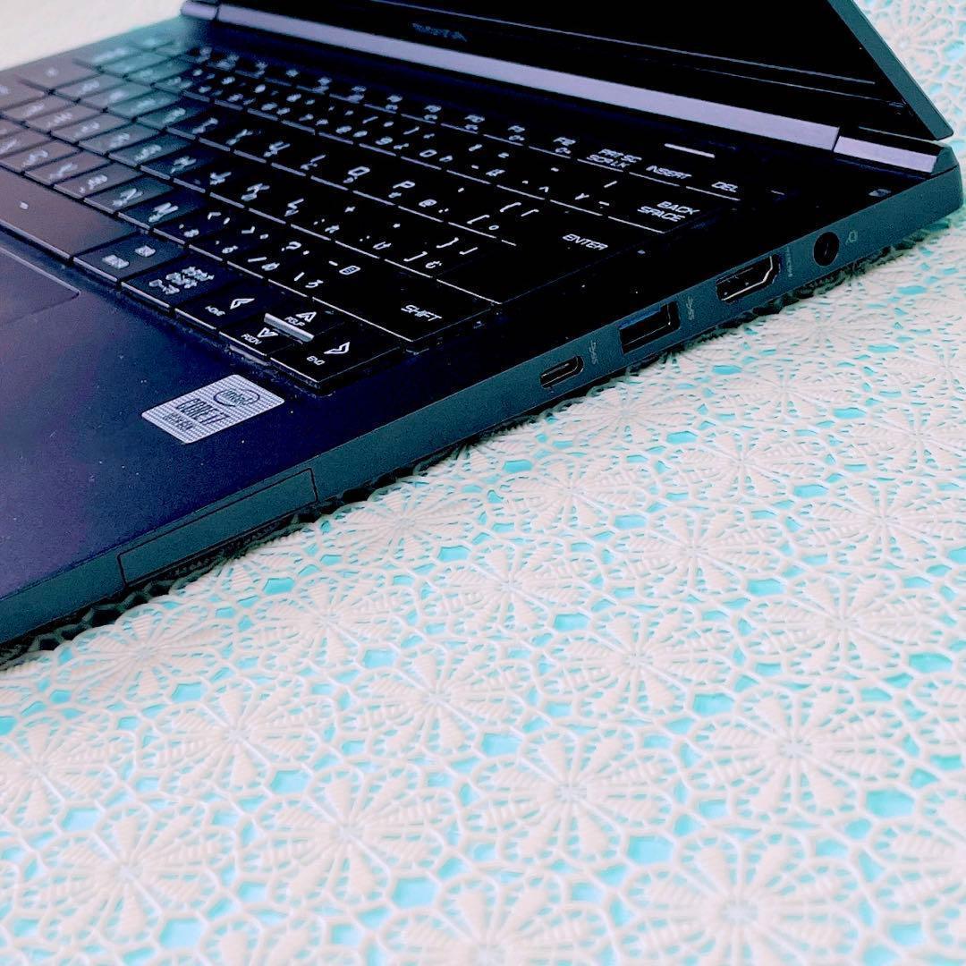 第10世代Corei7✨️16GB✨️小型軽量！Win11黒ノートパソコンSSD薄型