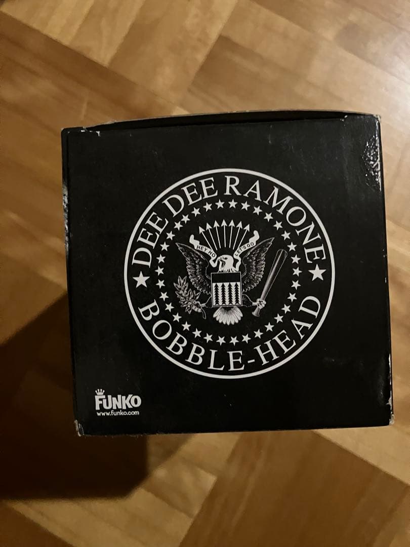 DEE DEE RAMONE ボブルヘッド フィギュア