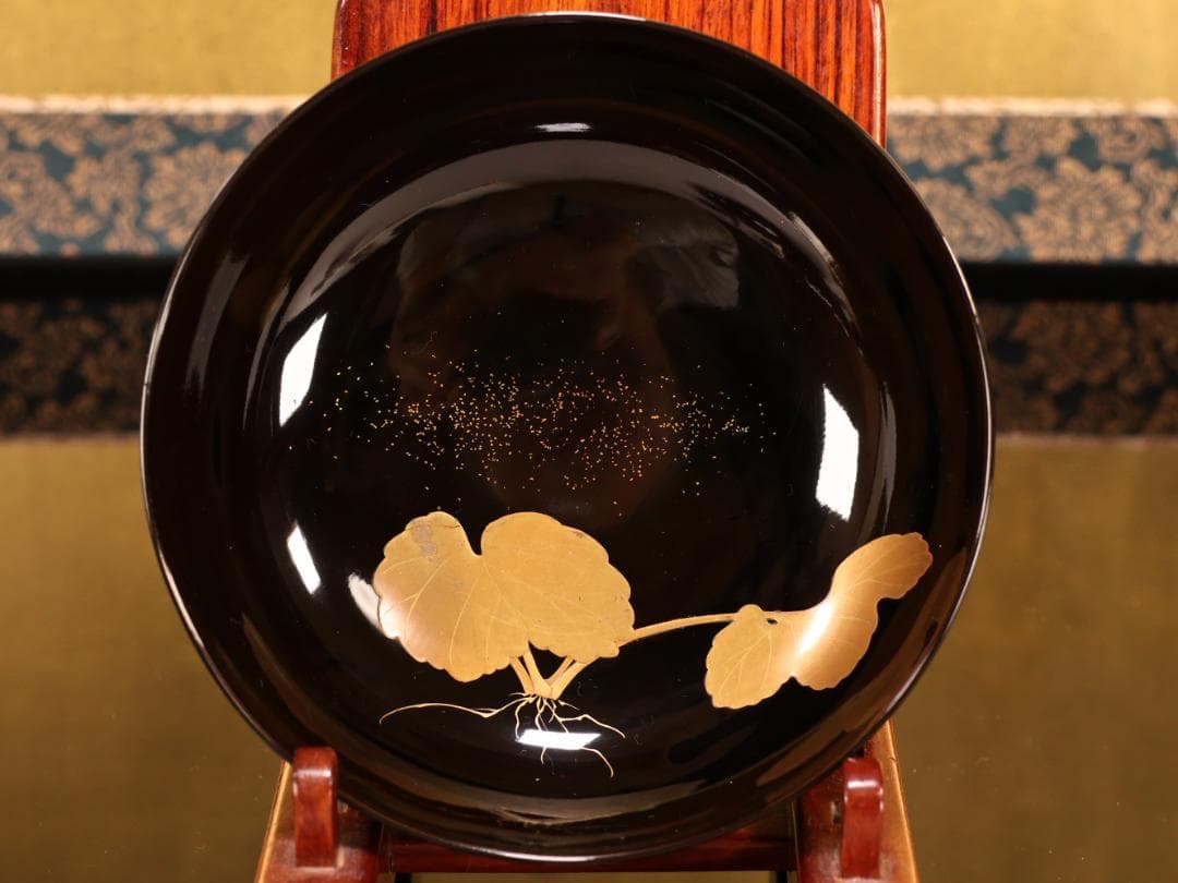 BK413　時代輪島塗　蓮図金蒔絵　吸物椀　二客　木製　茶道具 懐石 会席 菓子