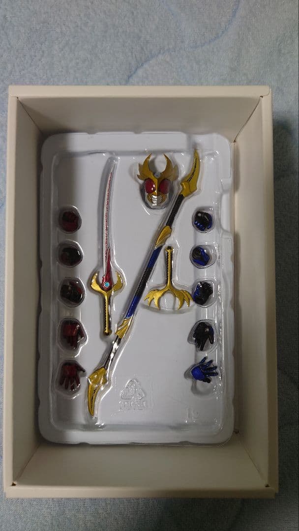 S.H.Figuarts　真骨彫　仮面ライダーアギト　トリニティフォーム