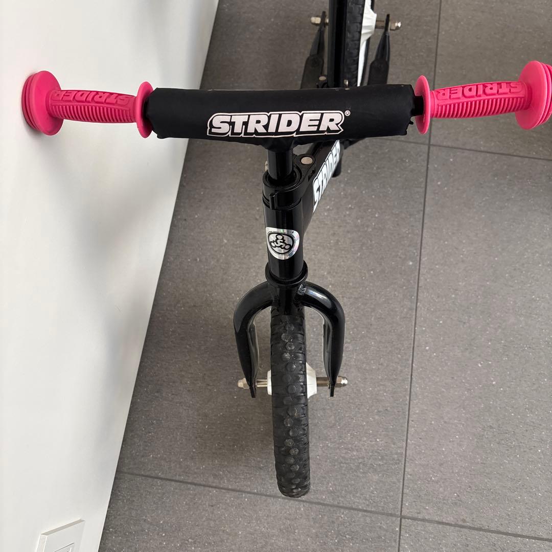 【ムラサキスポーツ限定】STRIDER 12 PRO バランスバイク黒スタンド付