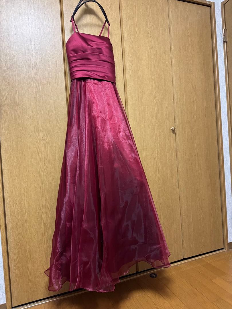 ドレスルームアミのドレス　ワインレッドドレス