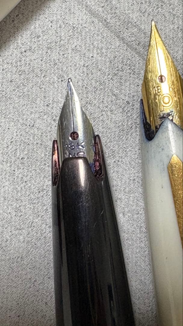 万年筆ペン先 18K 二つ