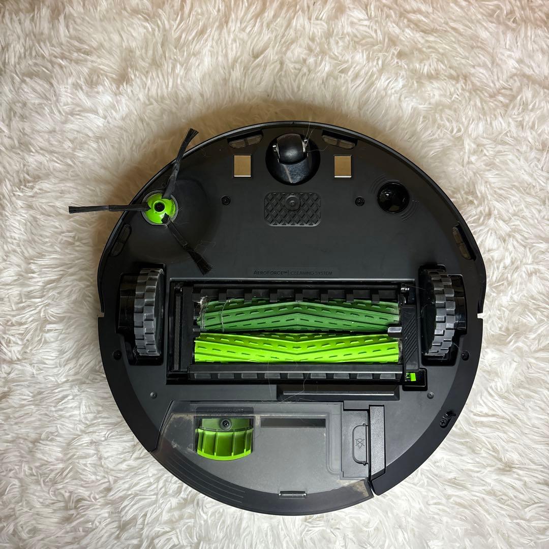 【中古】Roomba ルンバ　J755860 j7＋　ADG-N1 RVE-Y2