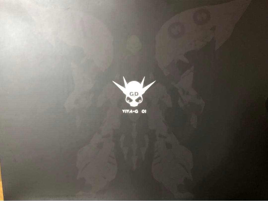 女王の乗り物　Qubeley