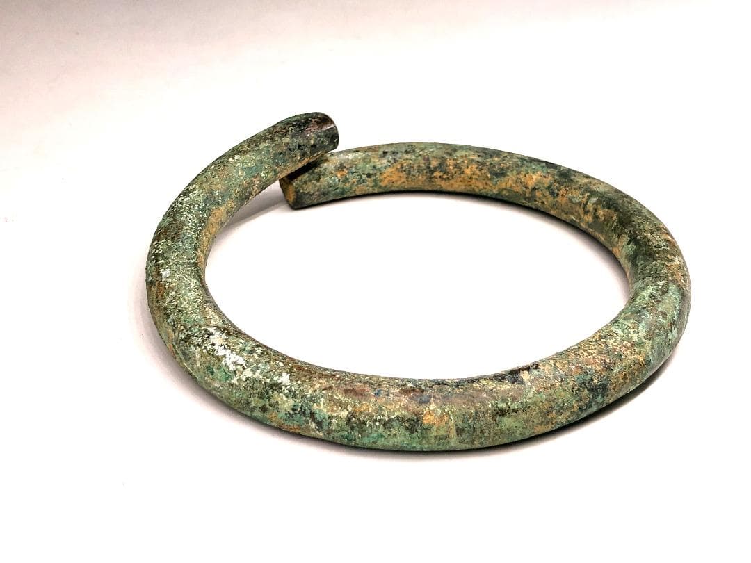 【 クメール青銅環/鈴 】　１２世紀　出土品　多数　蔵出　桐箱入り