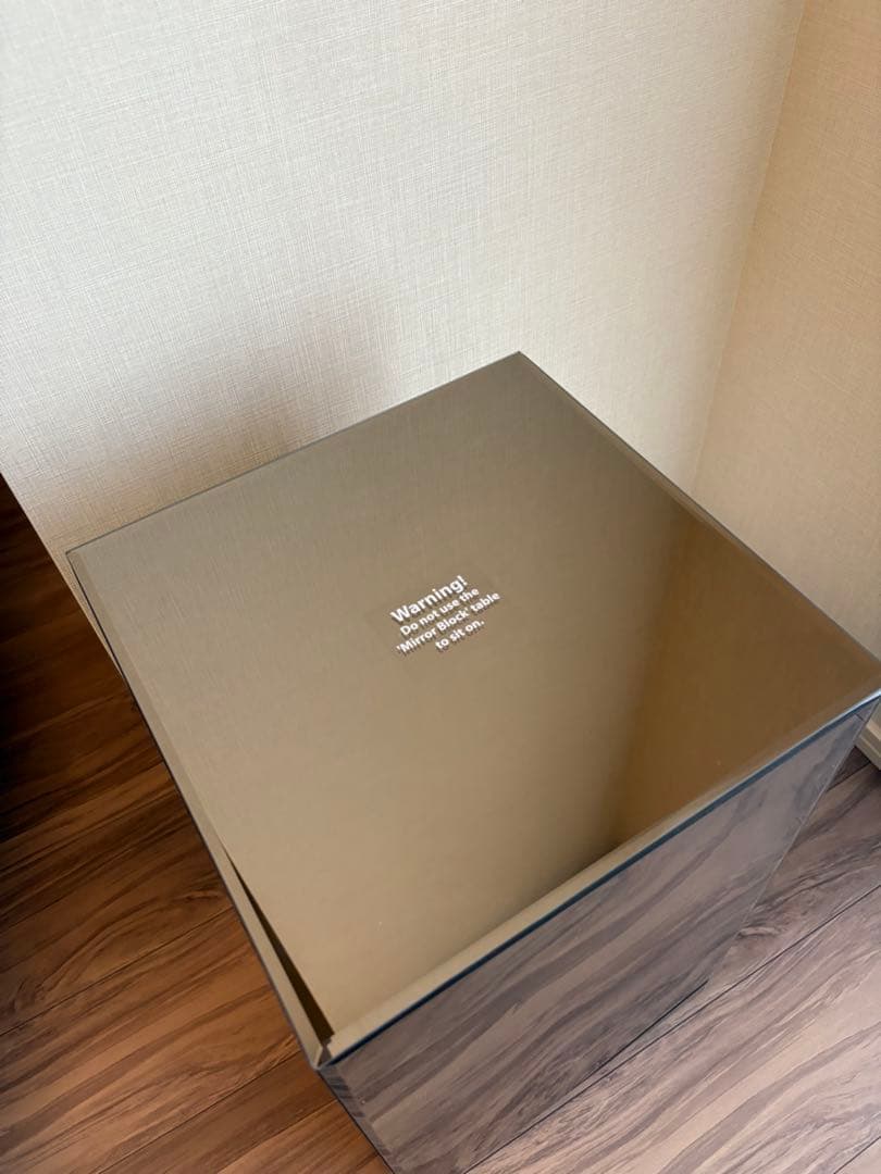 Boconcept Blockミラーテーブル