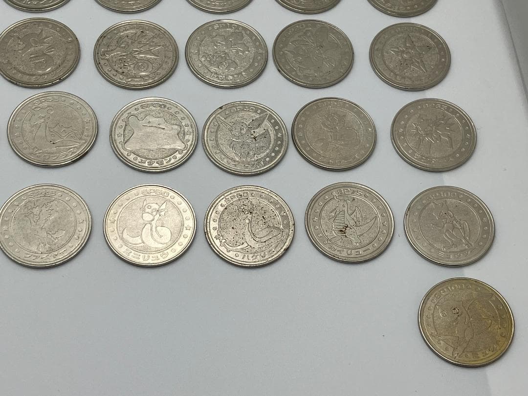 ポケモン　メタル　１５１種　コンプ　メダル　　明治