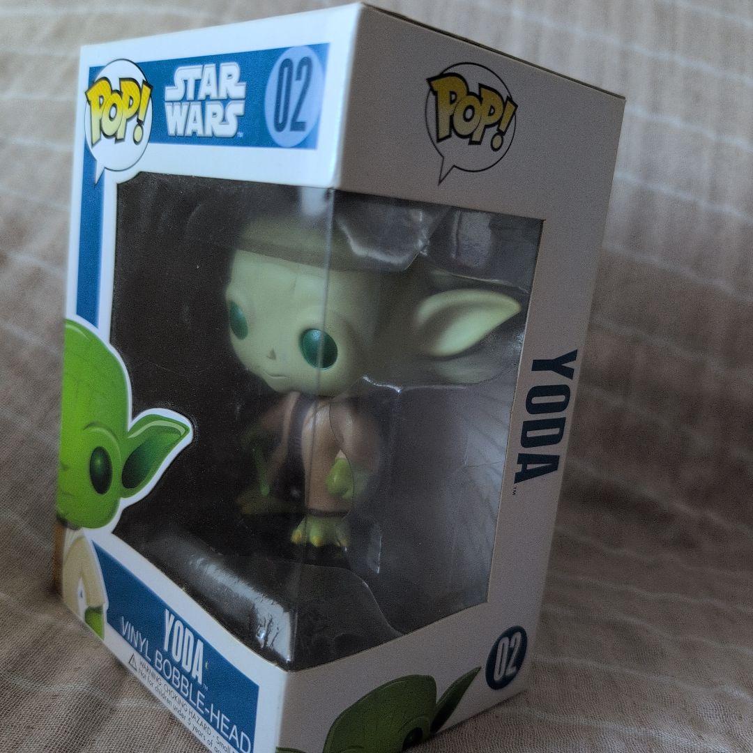 Yoda Vinyl Bobble-Head フィギュア　YODA FUNKO