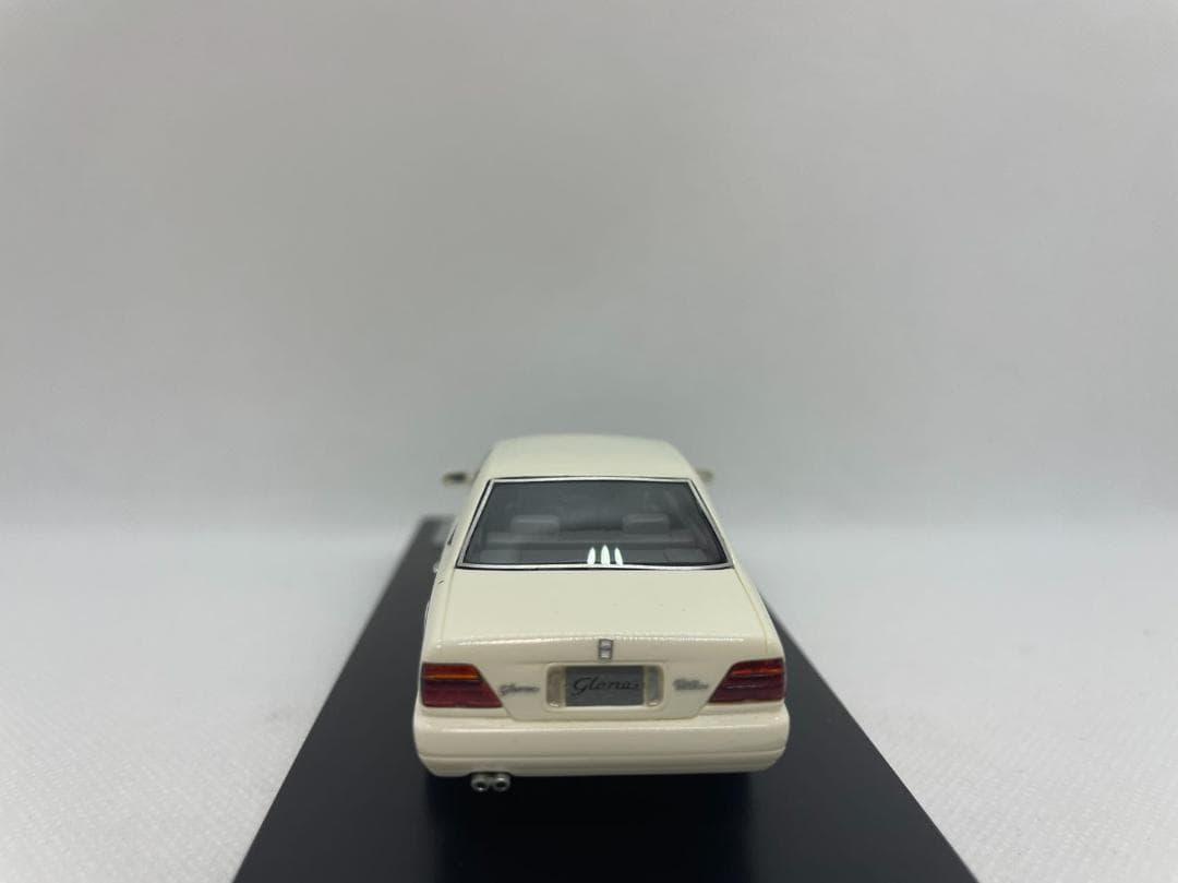 402-182 Hi-Story 1/43 日産 GLORIA V30 TWIN