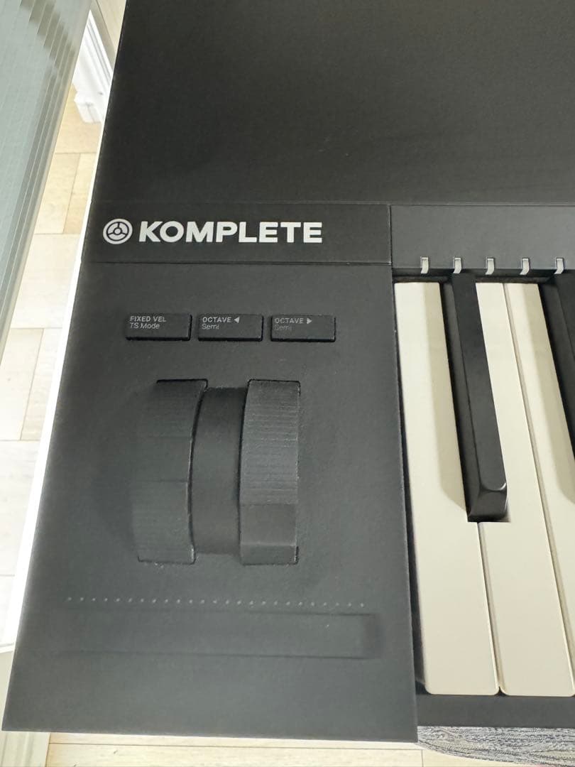 KOMPLETE KONTROL S88mk2 88鍵 MIDIキーボード 中古