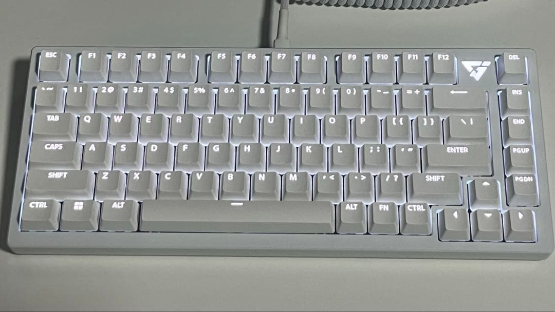 VXE ATK75 White G版