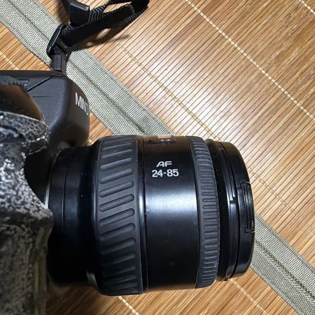 MINOLTA X-9 フィルム一眼レフカメラ　AF 24-85ズームレンズ付き