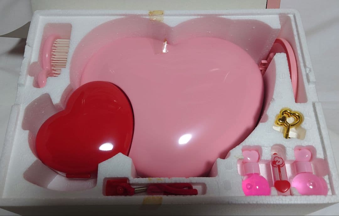 真*ん様 未使用品　80s ハートカンパニー　チャームセット　昭和レトロ　化粧