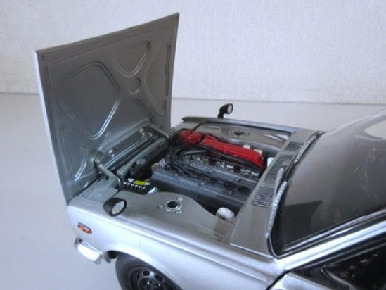 特価 京商 (1/18) 日産 スカイライン GT-R(KPGC10)