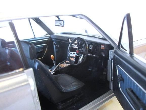 特価 京商 (1/18) 日産 スカイライン GT-R(KPGC10)