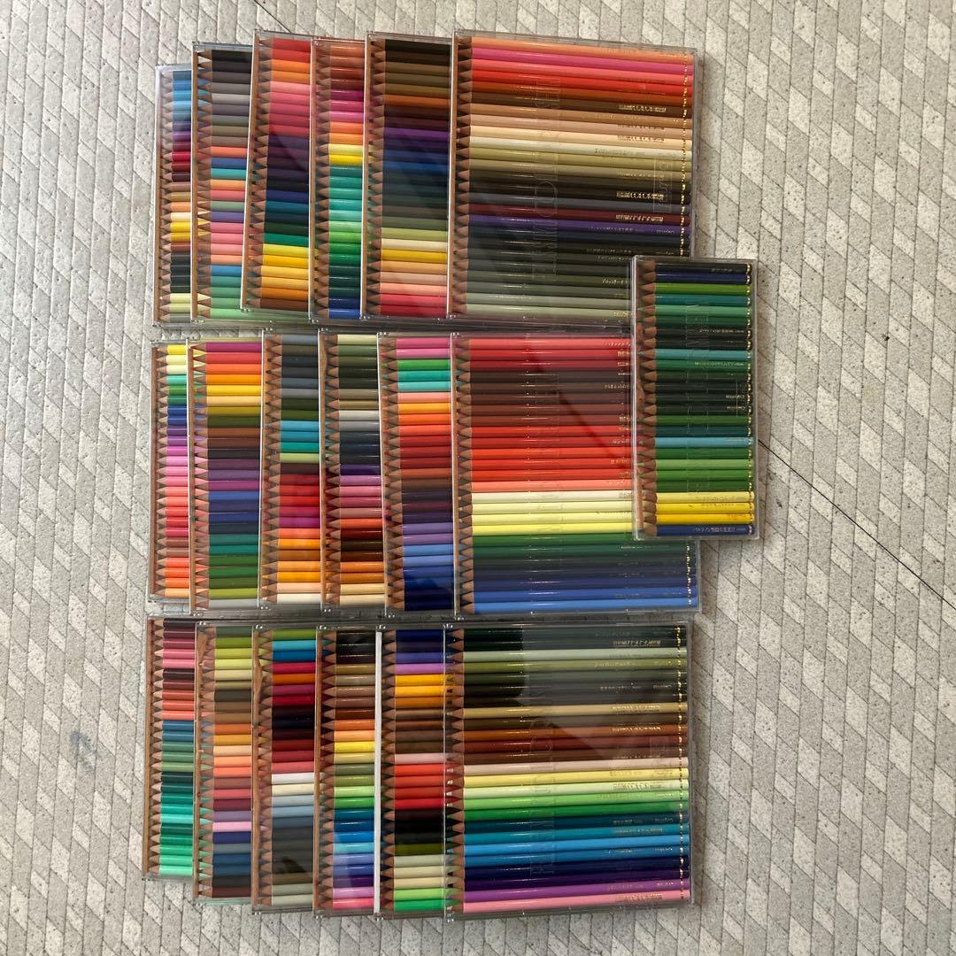 ⭐︎お値下げしました⭐︎ 多彩な色鉛筆セット