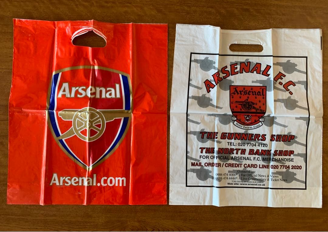 入手不可能！Arsenalの旧・新クレスト 商品ビニール袋