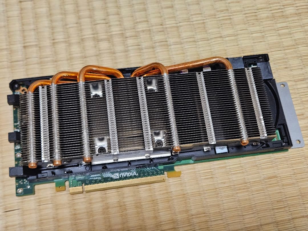 NVIDIA Tesla M2070 グラフィックボード