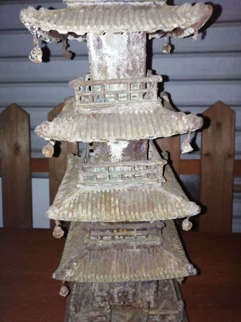 五重塔　旧家の庭園　年代物