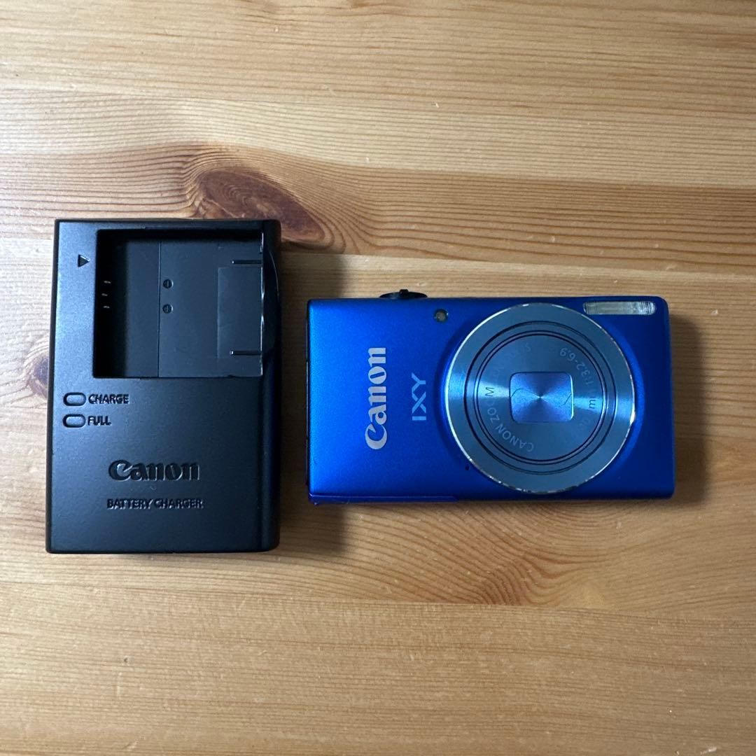Canon IXY 100F 青 コンパクトデジタルカメラ 本体と充電器付き