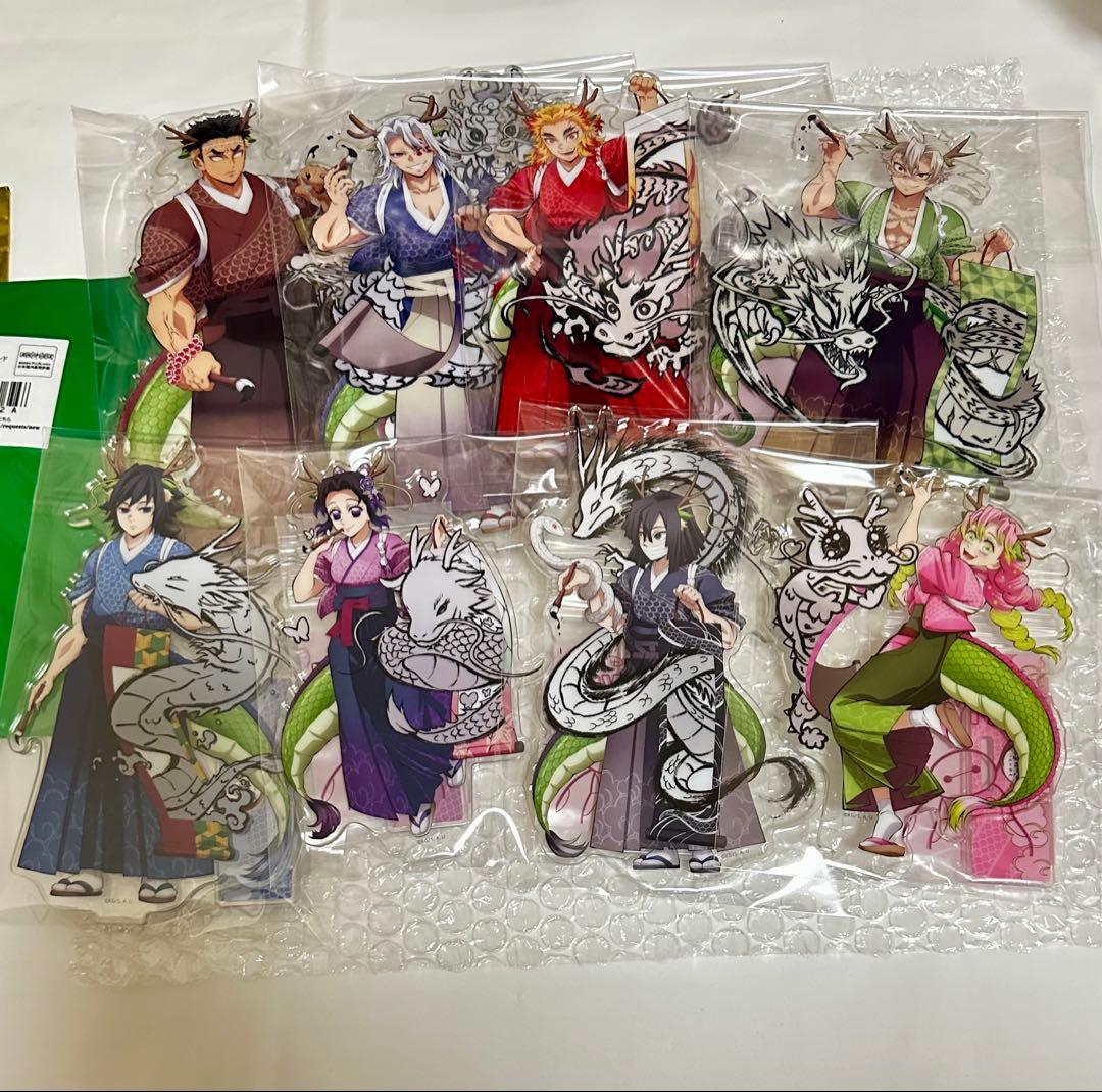 ☆shake☆ 鬼滅の刃　 辰年　アクリルスタンド