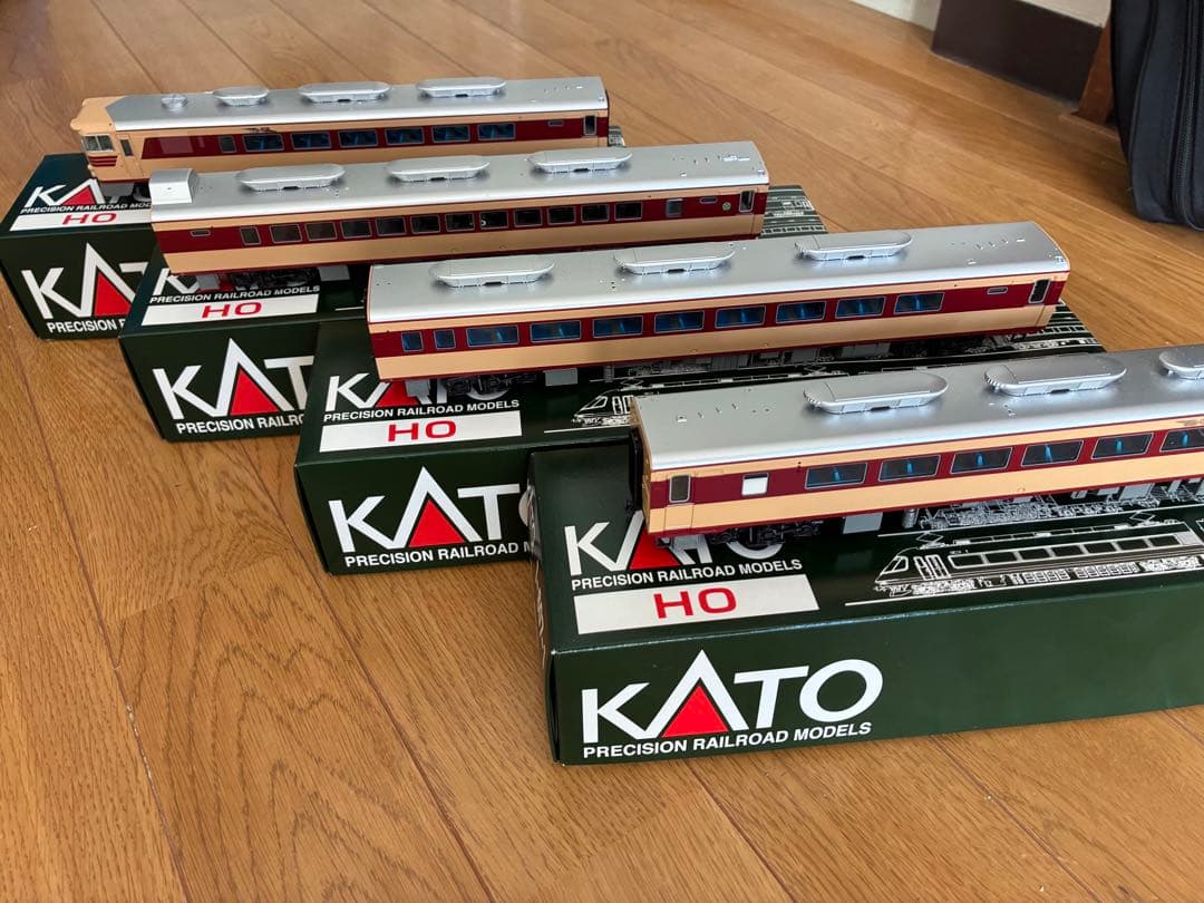 KATO　キハ82系　４両単品セットHOゲージ　全車両室内灯付き
