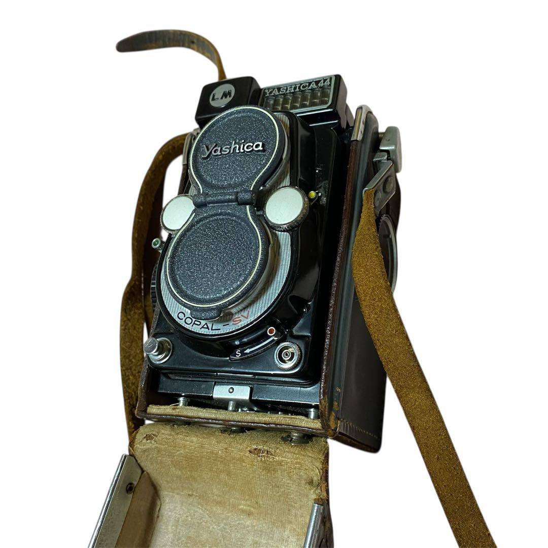 【希少】二眼レフカメラ　Yashica ヤシカ44 フード、ケース付