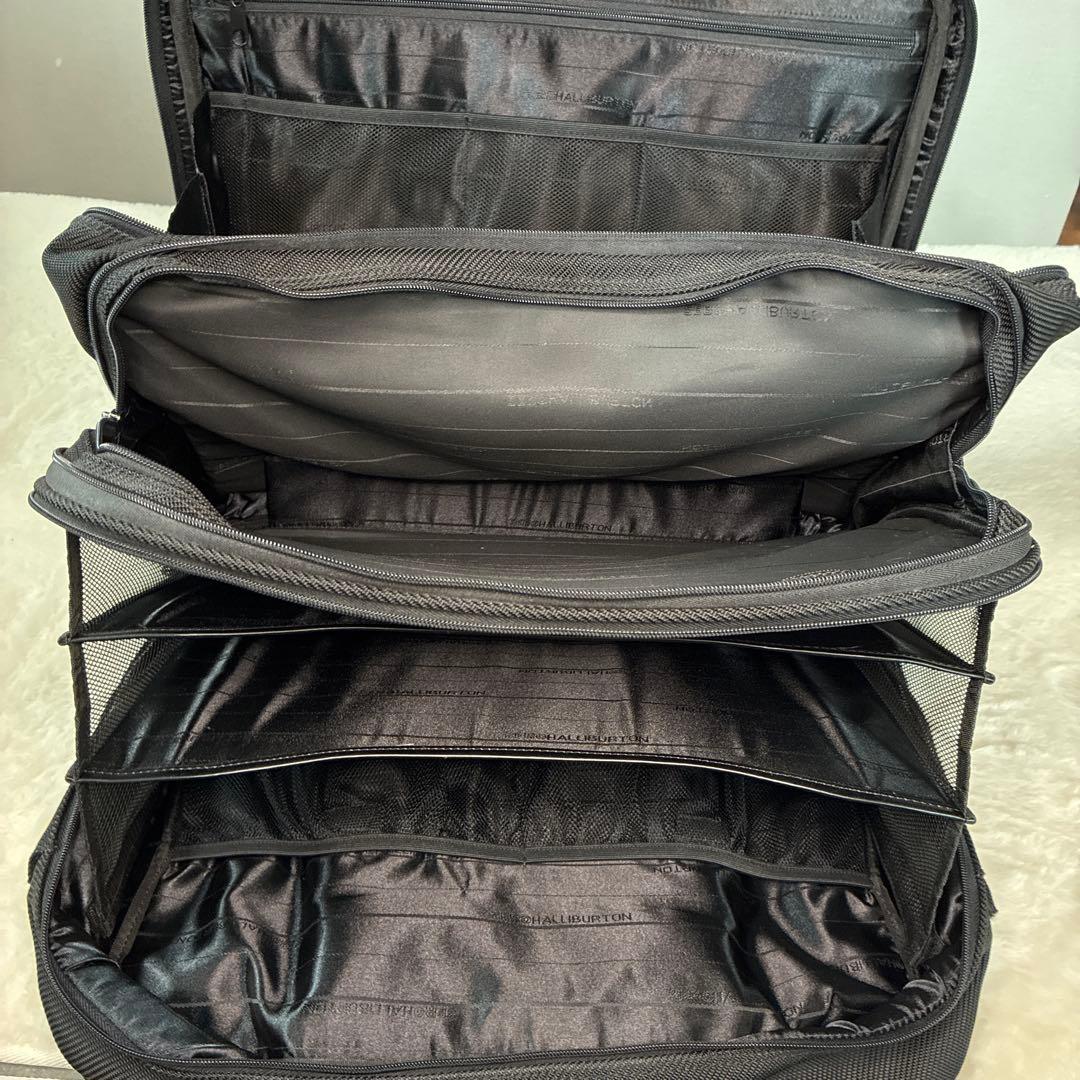 ゼロハリバートン キャリー付 ビジネスバッグ 黒 2輪　高級 ビジネス　出張