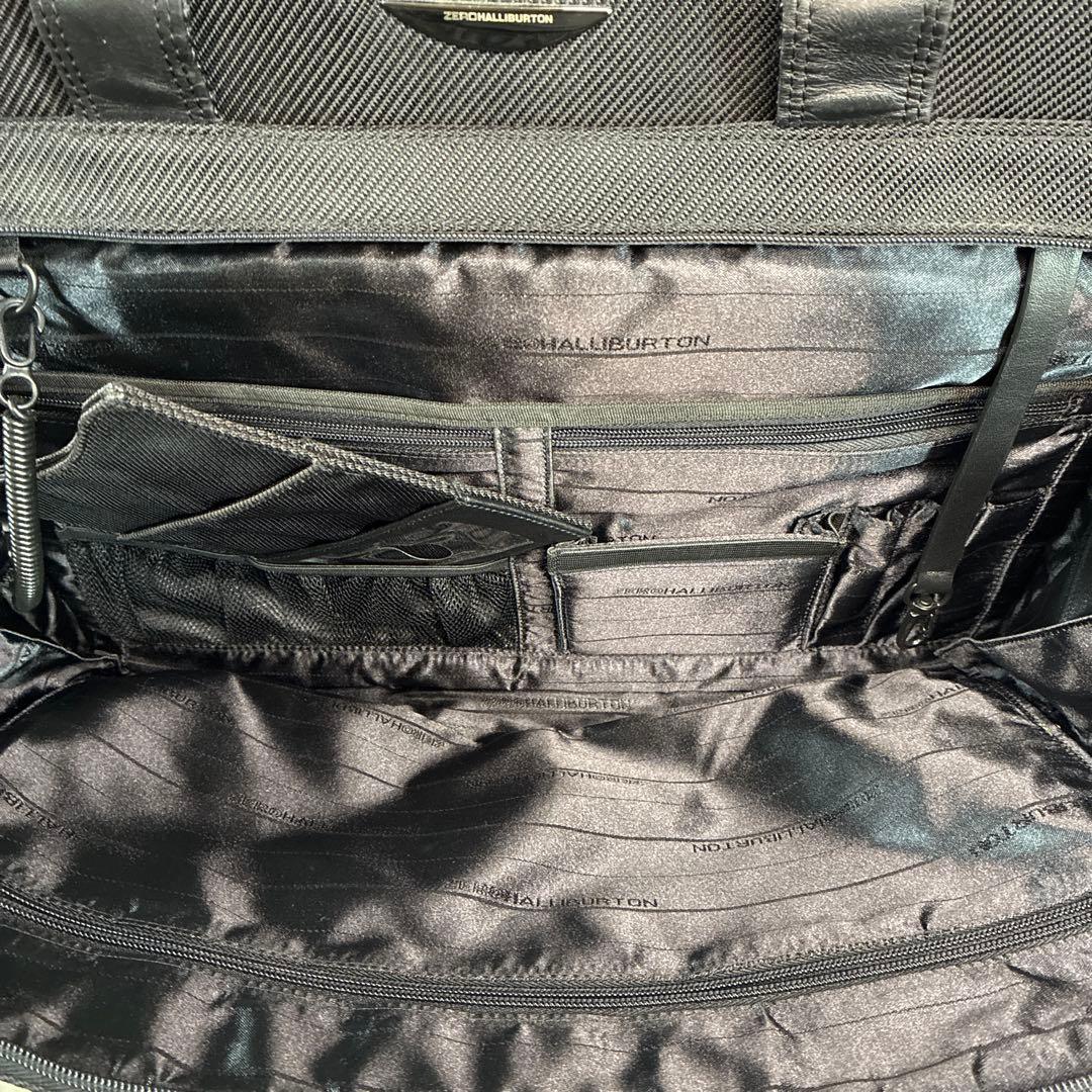 ゼロハリバートン キャリー付 ビジネスバッグ 黒 2輪　高級 ビジネス　出張