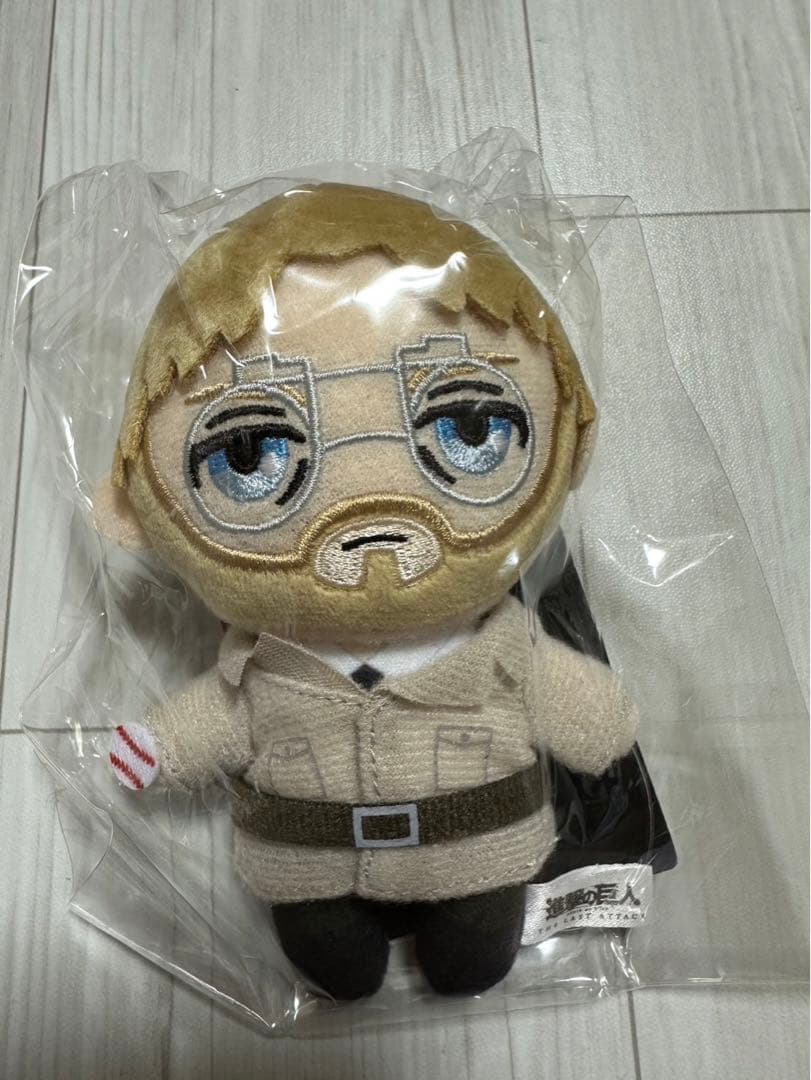 進撃の巨人　劇場版　ぬいぐるみ　ぬいぐるみキーホルダー　ジーク