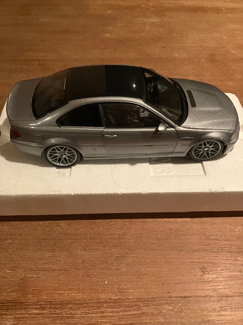 1／18 BMW M3 CSL 中古