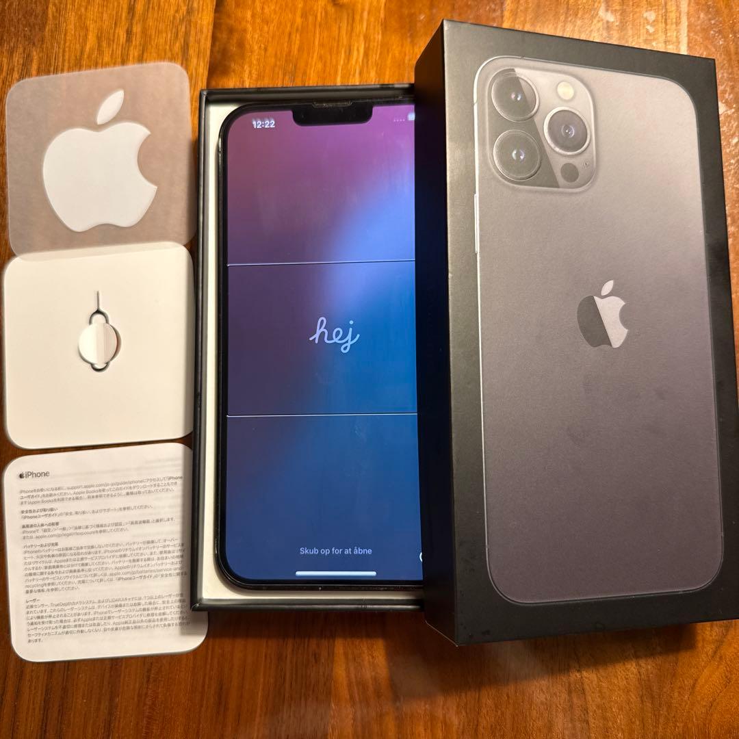 Apple iPhone 13 Pro M a xグラファイト本体 1TB大容量